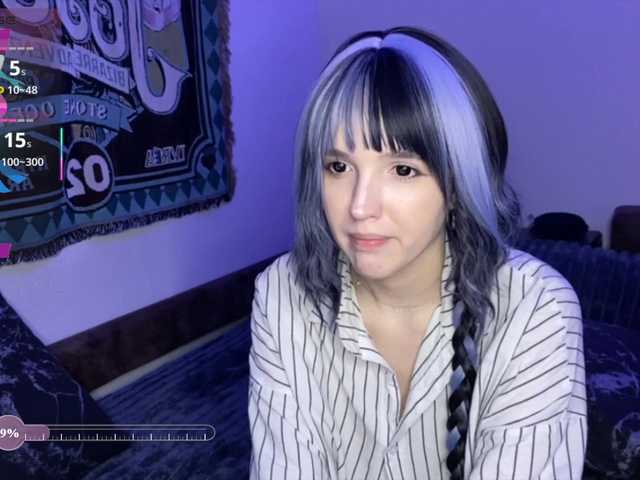 HeyNanno live cam on BongaCams