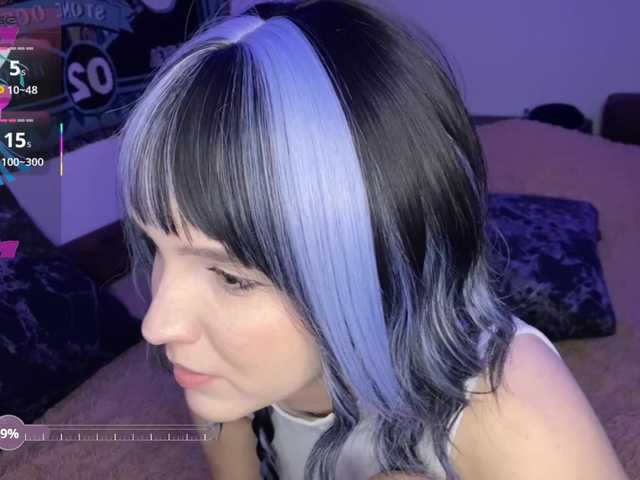HeyNanno live cam on BongaCams