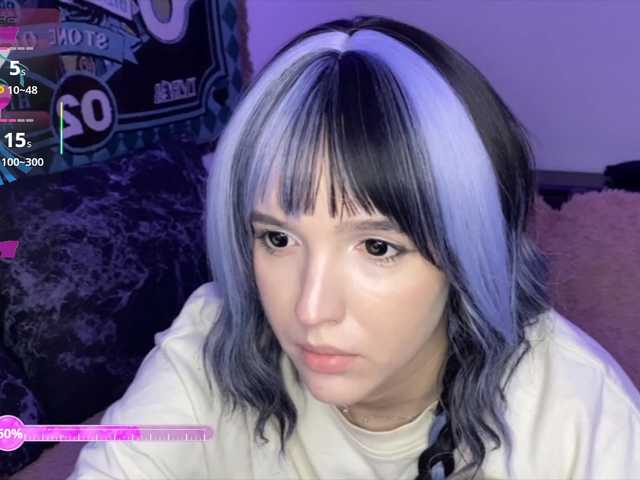 HeyNanno live cam on BongaCams