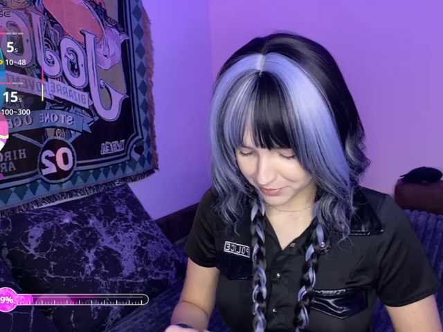 HeyNanno live cam on BongaCams
