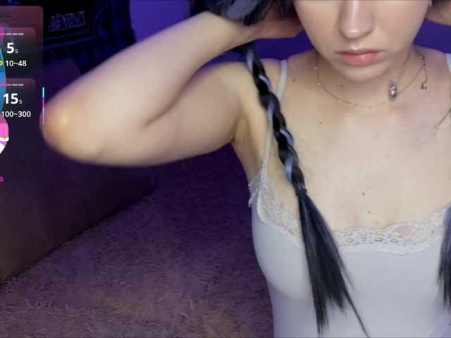 HeyNanno live cam on BongaCams