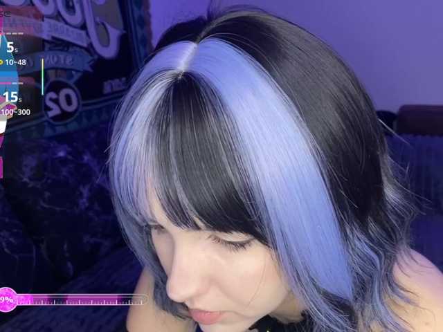 HeyNanno live cam on BongaCams
