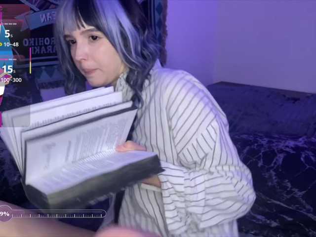HeyNanno live webcam show
