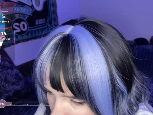 HeyNanno live cam on BongaCams