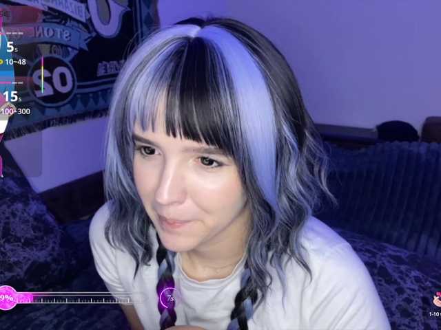 HeyNanno live cam on BongaCams