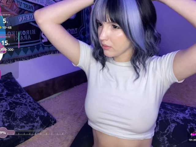 HeyNanno live cam on BongaCams