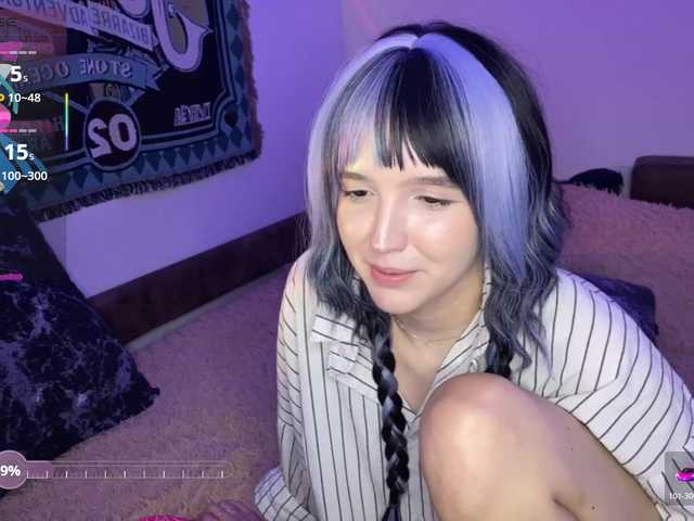 HeyNanno live cam on BongaCams