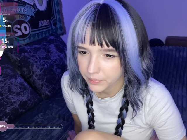 HeyNanno live cam on BongaCams