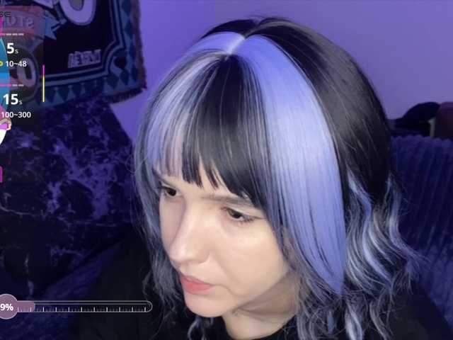 HeyNanno live cam on BongaCams