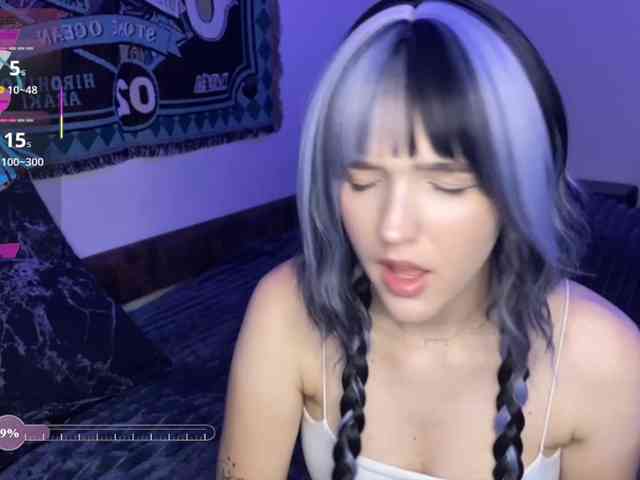 HeyNanna webcam