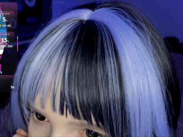 モデル: HeyNanna