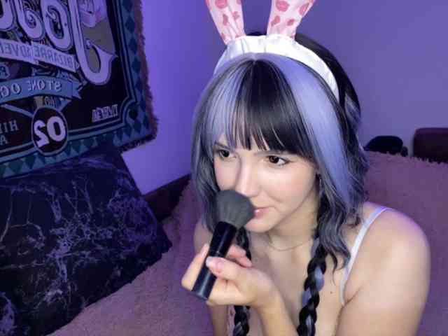HeyNanno Live Webcam on BongaCams