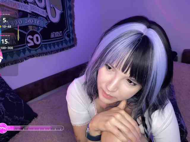 HeyNanno Live Webcam on BongaCams
