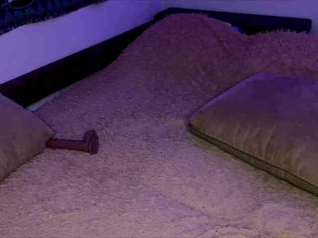 HeyNanna webcam