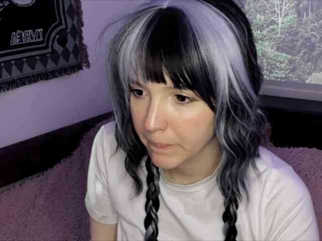 HeyNanna webcam