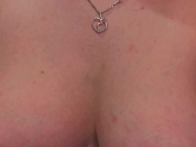 Female-Jesus live cam on BongaCams