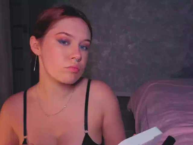 Female-Jesus live cam on BongaCams