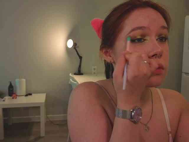 Female-Jesus webcam