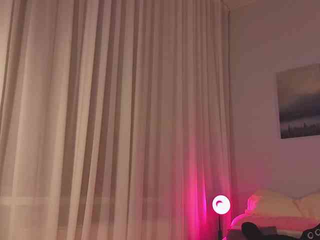 Female-Jesus webcam