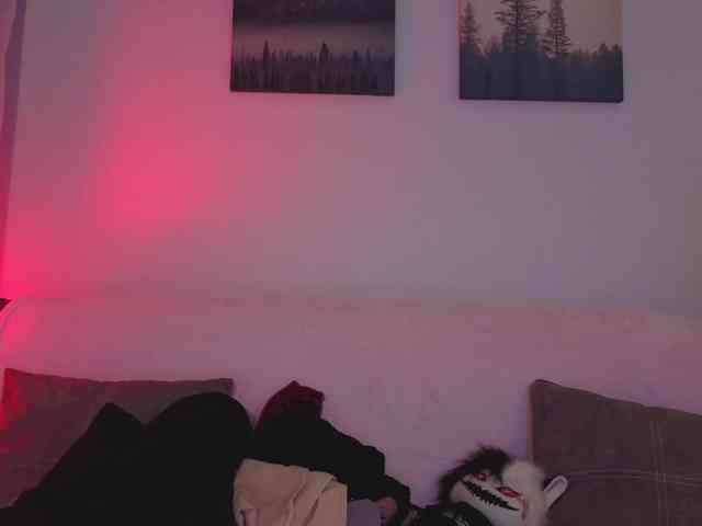 Female-Jesus webcam