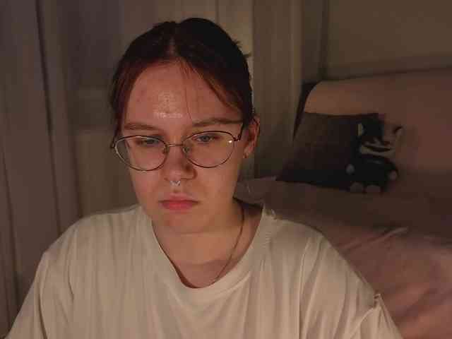 Female-Jesus webcam