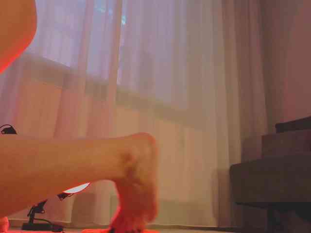 Female-Jesus webcam