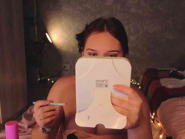 Female-Jesus webcam