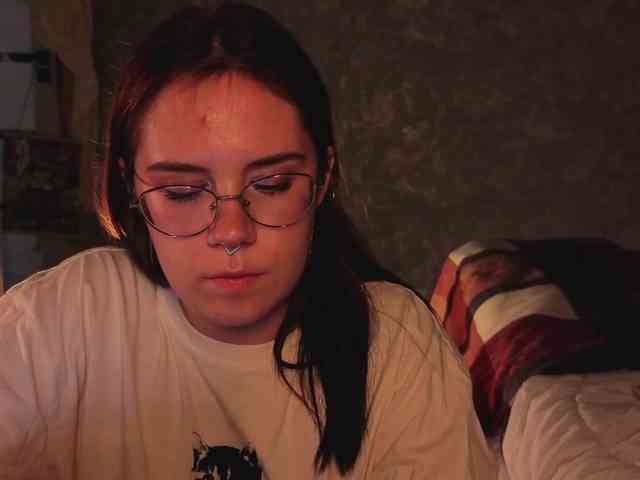 Female-Jesus webcam