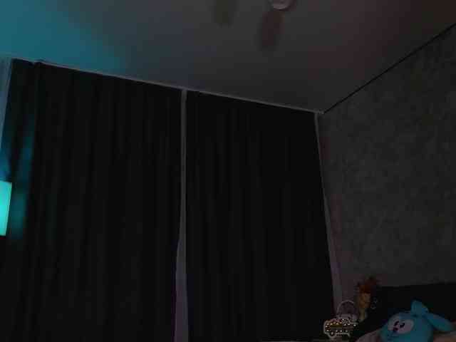 Female-Jesus webcam