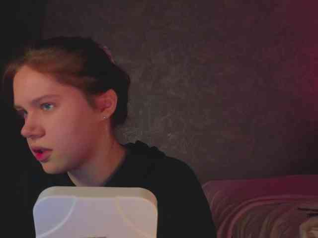 Female-Jesus webcam