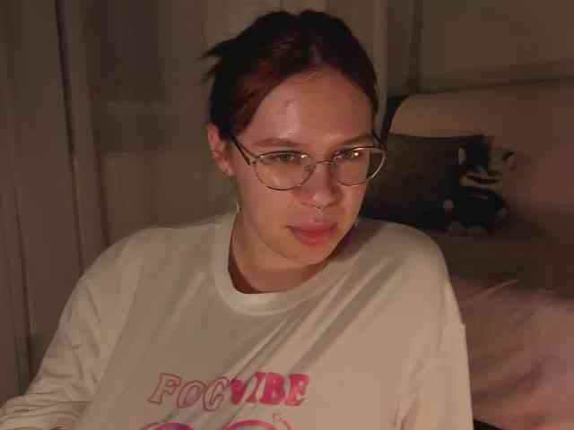 Female-Jesus webcam