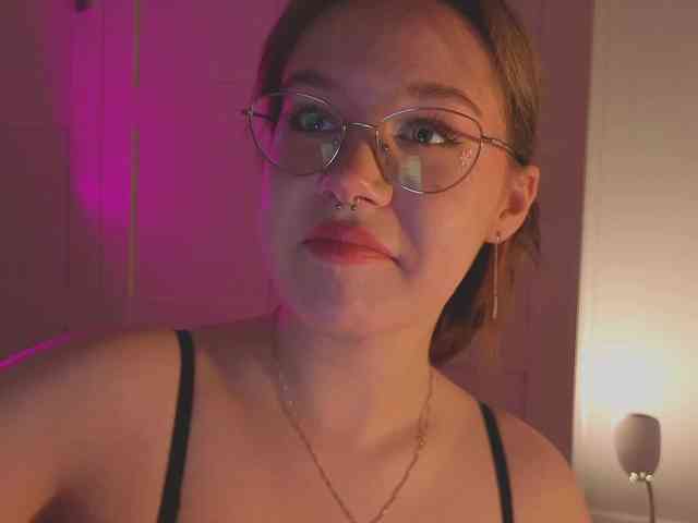 Female-Jesus webcam