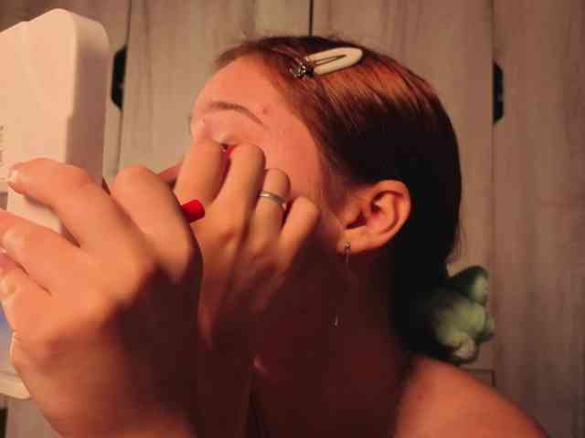 Female-Jesus webcam