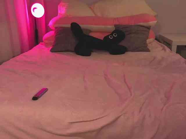 Female-Jesus webcam