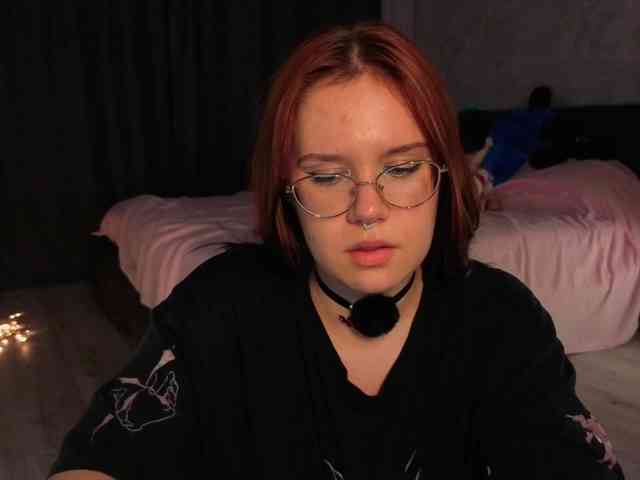 Female-Jesus webcam