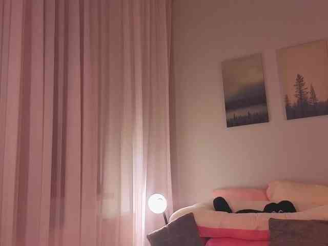 Female-Jesus webcam