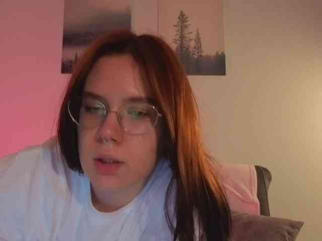 Female-Jesus webcam