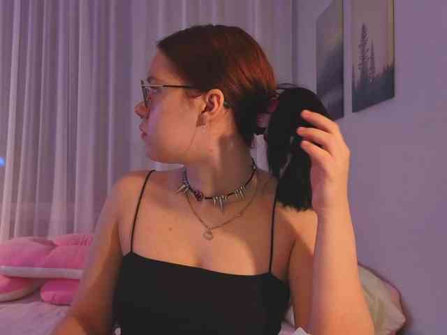 Female-Jesus webcam