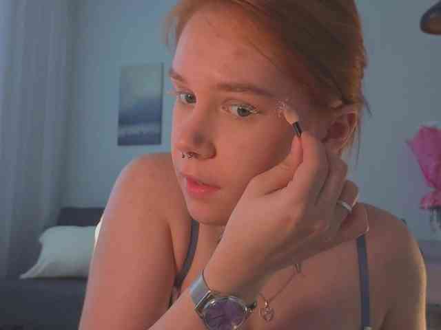 Female-Jesus webcam