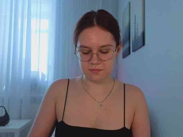 Female-Jesus webcam