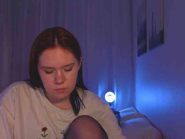 Female-Jesus webcam