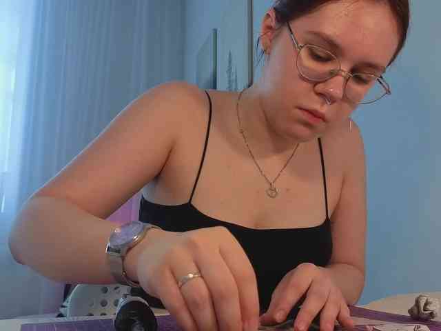 Female-Jesus webcam