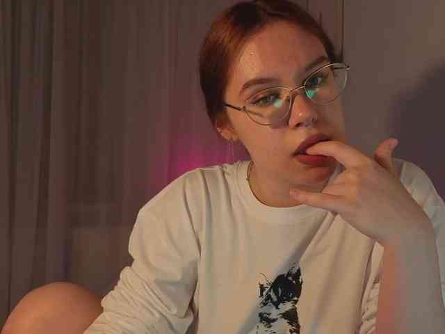 Female-Jesus webcam