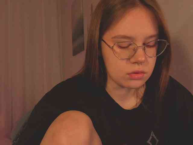 Female-Jesus webcam