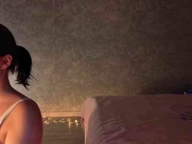 Female-Jesus webcam