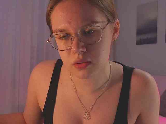 Female-Jesus webcam