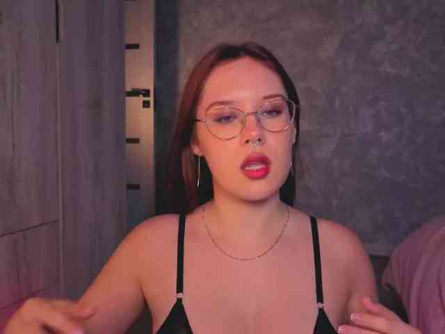 Female-Jesus webcam