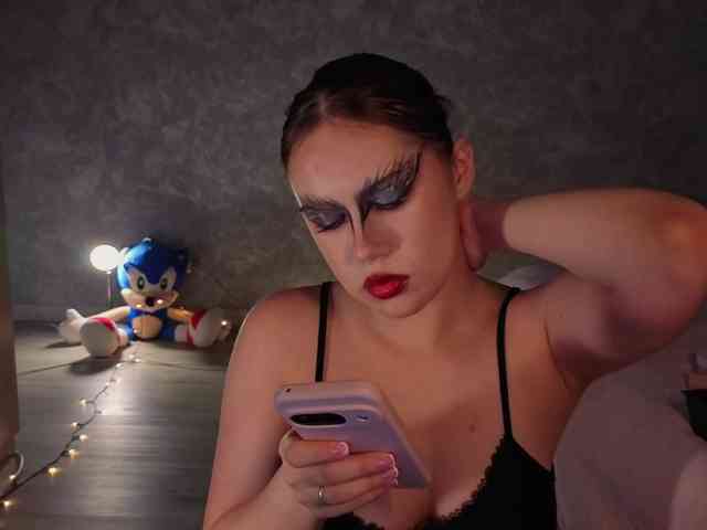Female-Jesus webcam