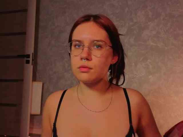 Female-Jesus webcam