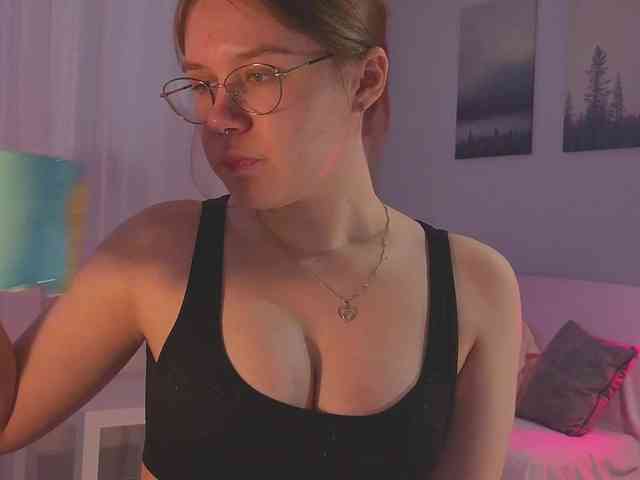 Female-Jesus webcam